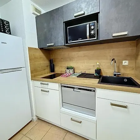 아파트 Le Castelli - Avec Piscine 카르카손